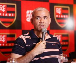 Tiago Vasconcelos renuncia e Everaldo Cunha vai reassumir presidência do Flamengo