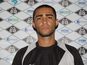Piauí contrata Carlos Eduardo e fecha elenco para Campeonato Piauiense