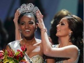 Miss Angola é eleita Miss Universo 2011