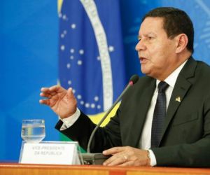 Como é que vai pagar esse troço?, questiona Mourão após decisão do STF sobre ICMS