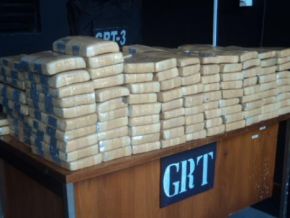 Polícia fecha o cerco e apreende 180 kg de droga em Floriano