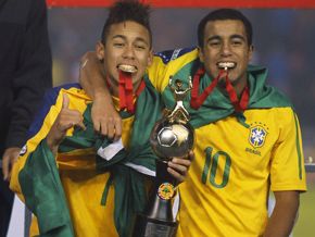 Brasil goleia Uruguai, é campeão sub-20 e vai aos Jogos-2012