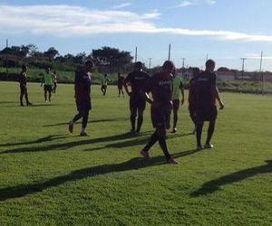 Com Thiago Marabá e Peter, River-PI testa novas formações contra o Ceará