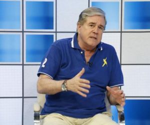Ex-governador Hugo Napoleão não pensa em candidatura e diz que vai seguir na advocacia