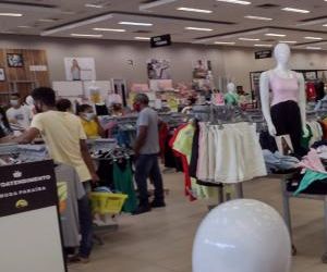 Natal aquece as vendas no comércio de Floriano