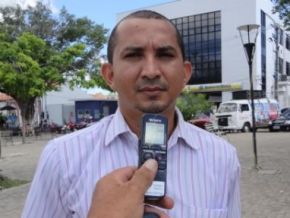 Superintendente de Trânsito visita Centro de Floriano e orienta condutores