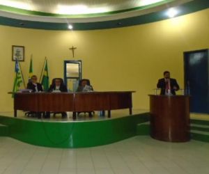 Vereador endereça Carta Aberta à população florianense em defesa do PT