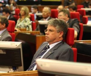Gustavo Neiva faz alerta sobre dificuldades de empresas que fazem transporte de valores