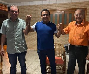 Dr. Pessoa e Jeová convidam vereador Dr. Lázaro para se filiar ao MDB