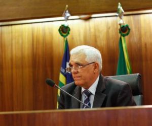 Themístocles têm aprovados quatro requerimentos cobrando obras no interior