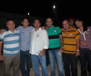 Oscar Procópio participa da Festa do Vaqueiro em São José do Peixe