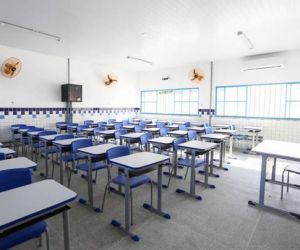 Mães denunciam que filhos estão há três meses sem aulas