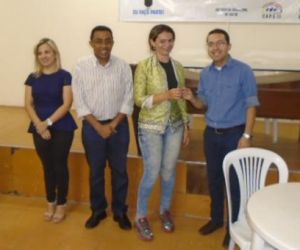 SEMDAS e CEF realizam entrega de 14 casas e 7 unidades para beneficiários em Floriano