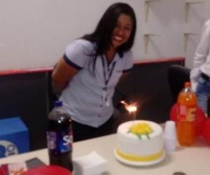 Armazém Paraíba celebra aniversário de colaboradora em Floriano