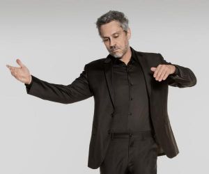 Alexandre Nero louva os excluídos de Copacabana em single que anuncia primeiro álbum do artista em 1