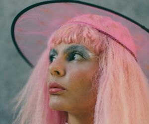 Ana Cláudia Lomelino estende o cordão umbilical em segundo álbum sobre a maternidade