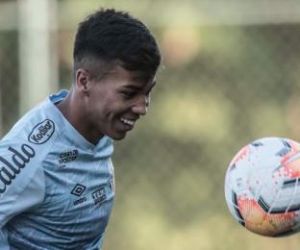 Libertadores: Após desembarque no Rio, Santos treina no CT do Fluminense