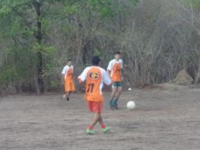 Rally e partida de futebol agitaram povoado Barreiro
