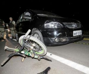 Garoto de 7 anos morre após ser atropelado na estrada da praia de Macapá