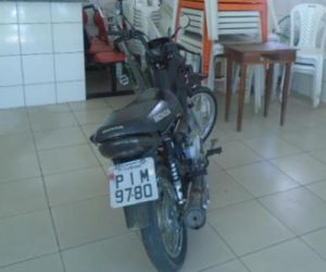 Motocicleta com registro de roubo é recuperada pela Força Tática de Floriano
