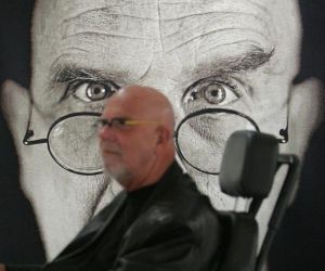 Chuck Close, pioneiro do fotorrealismo, morre aos 81 anos