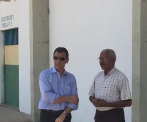 Gilberto Júnior visita Estádio para verificar funcionamento de bomba de água