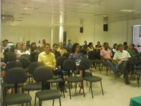 Secretaria da Saúde promove palestra sobre política nacional de agrotóxicos