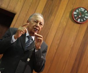 Assembleia realiza sessão solene em homenagem ao Dia do Repórter