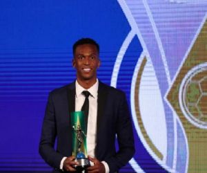 CBF: Atacante Jô é eleito craque do Campeonato Brasileiro