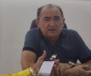 Prefeito Antônio Reis anuncia programação do Carnaval 2025 em Floriano