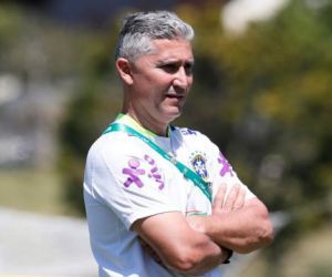 Técnico da seleção brasileira sub-20 elogia atacante do Piauí