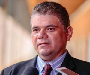 "A Segurança é uma questão entre o governador e Fábio Abreu", diz Xavier