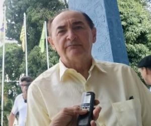 Prefeito Antônio Reis homenageia garis e destaca ações de limpeza e combate à dengue em Floriano