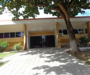 Prefeitura de Floriano lança seletivo com 30 vagas e salários de R$ 2.400