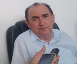 Prefeito Antônio Reis destaca entrega de cestas básicas e anuncia mutirão de capina em Floriano