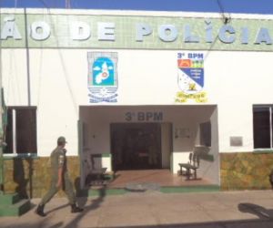 Dupla pratica assalto a transeunte em Floriano