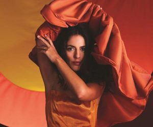 Anna Setton canta Morena bonita de Toninho Horta em álbum que inclui hit do grupo Secos & Molhados