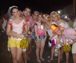 Blocos alternativos marcam abertura oficial do Carnaval de Floriano