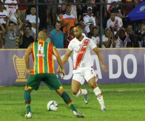 River conquistou vitória sofrida, dramática e valiosa: 1 x 0
