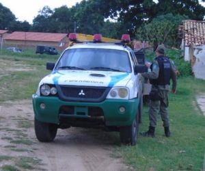 Homem é conduzido para averiguação e Polícia descobre mandado de prisão em aberto