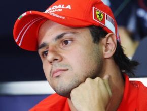 Massa sofre com velho problema: aquecer pneus