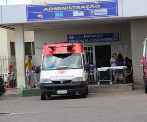 Ambulante tem corpo incendiado ao tentar fazer comida em frente ao HUT