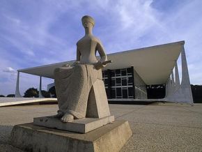 Eleitor poderá votar apresentando apenas documento com foto