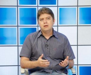 Rodrigo Martins impõe condição para trocar PSB pelo PRB