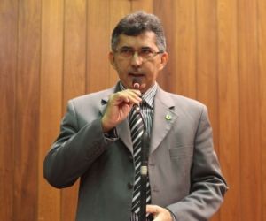 Deputado pede agilidade em projeto que facilita CNH para produtores