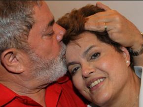 Em seu 1º discurso, Dilma declara que "baterá muito à porta de Lula"