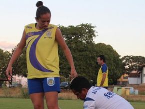 Rayssa critica 'condições adversas' na derrota do Tigre no Brasileirão