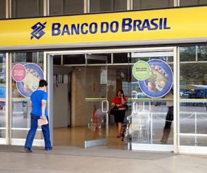 Confira o horário dos bancos no feriado prolongado