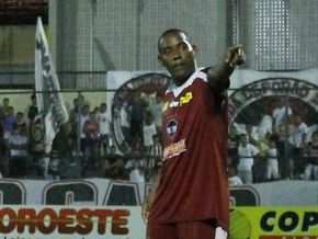 Por amizade com Evair, atacante Pantico cogita retorno ao River-PI