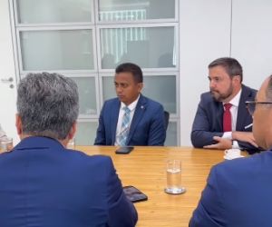 Dr. Francisco Costa intensifica luta por uma saúde inclusiva em agenda no Ministério da Saúde